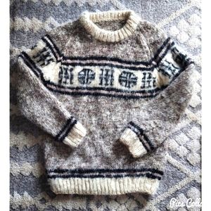 100% Handknitted Nordic Icelandic Wool Sweater Small